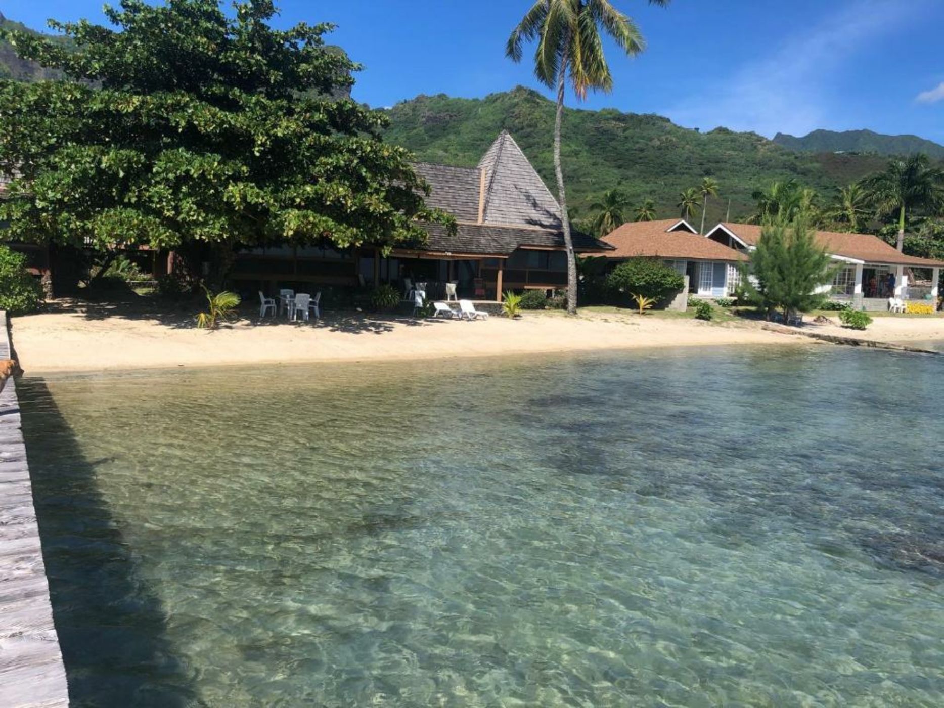 Chez Jay Moorea Beach House