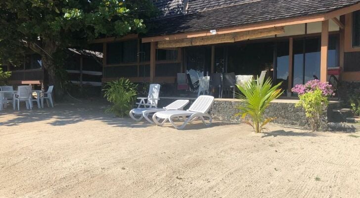 Chez Jay Moorea Beach House