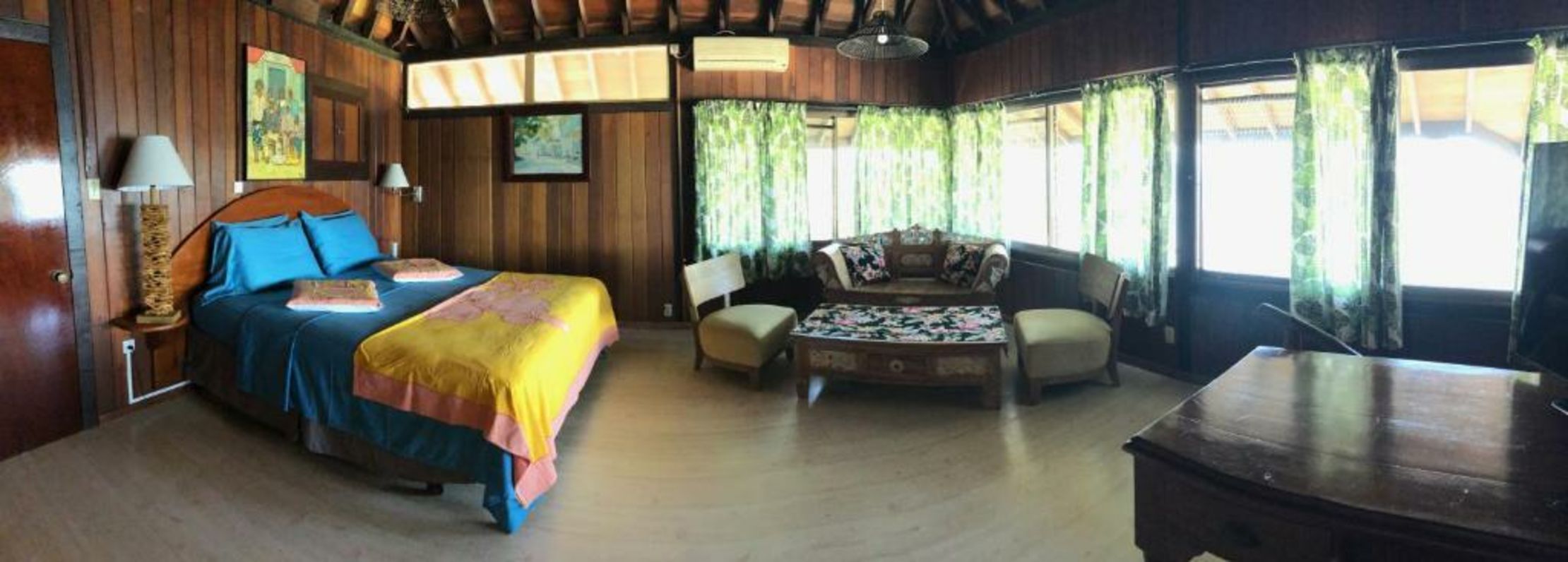 Chez Jay Moorea Beach House