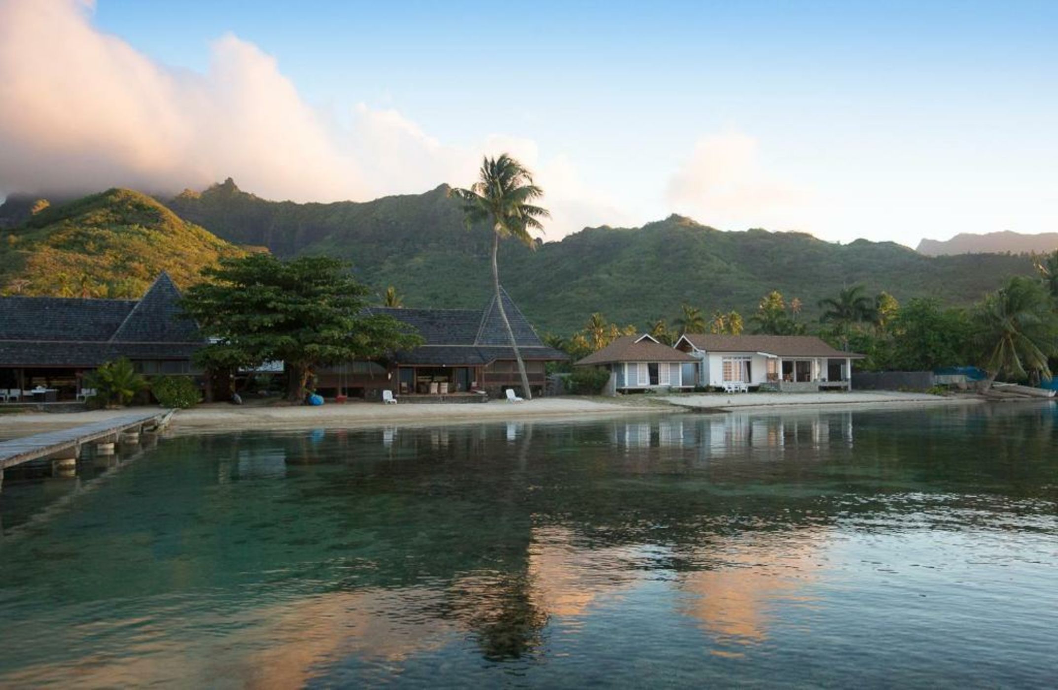 Chez Jay Moorea Beach House
