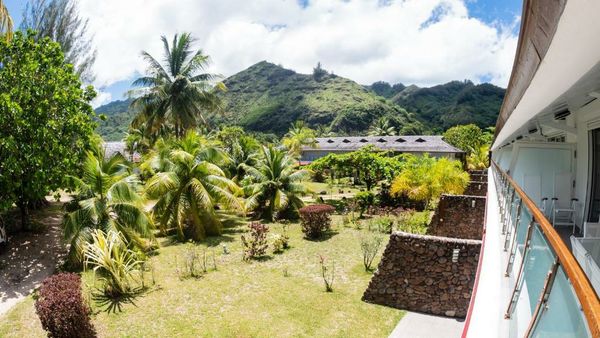 Moorea Sunset Beach