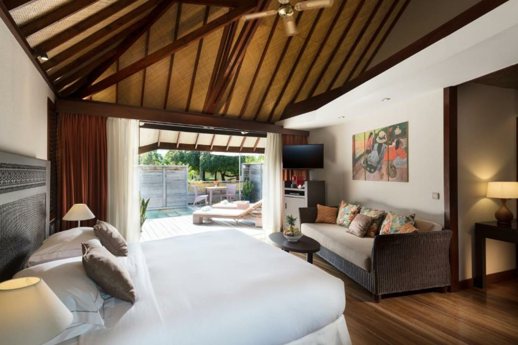 Hilton Moorea Lagoon Resort & Spa