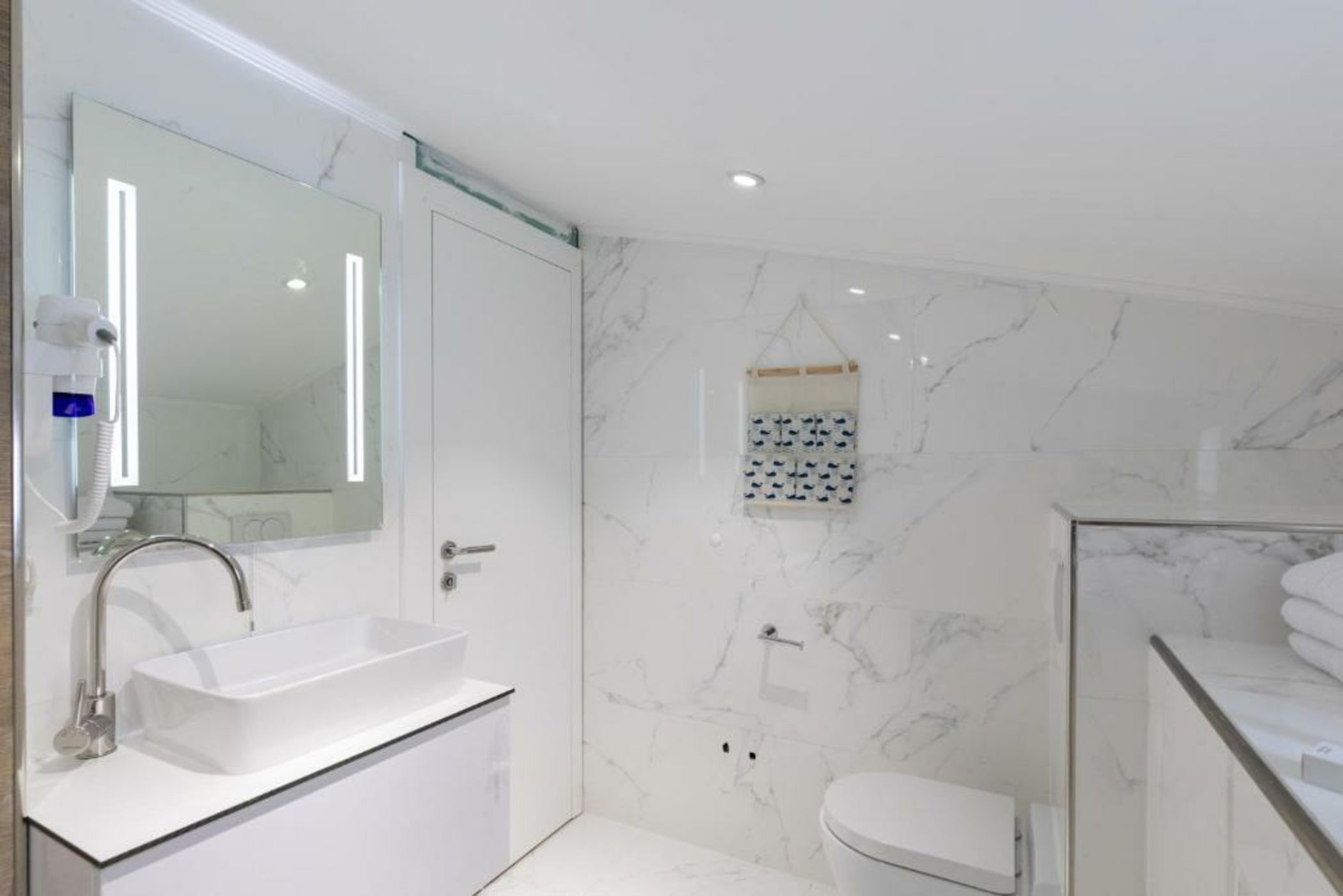 Apartments and Rooms Villa Naida