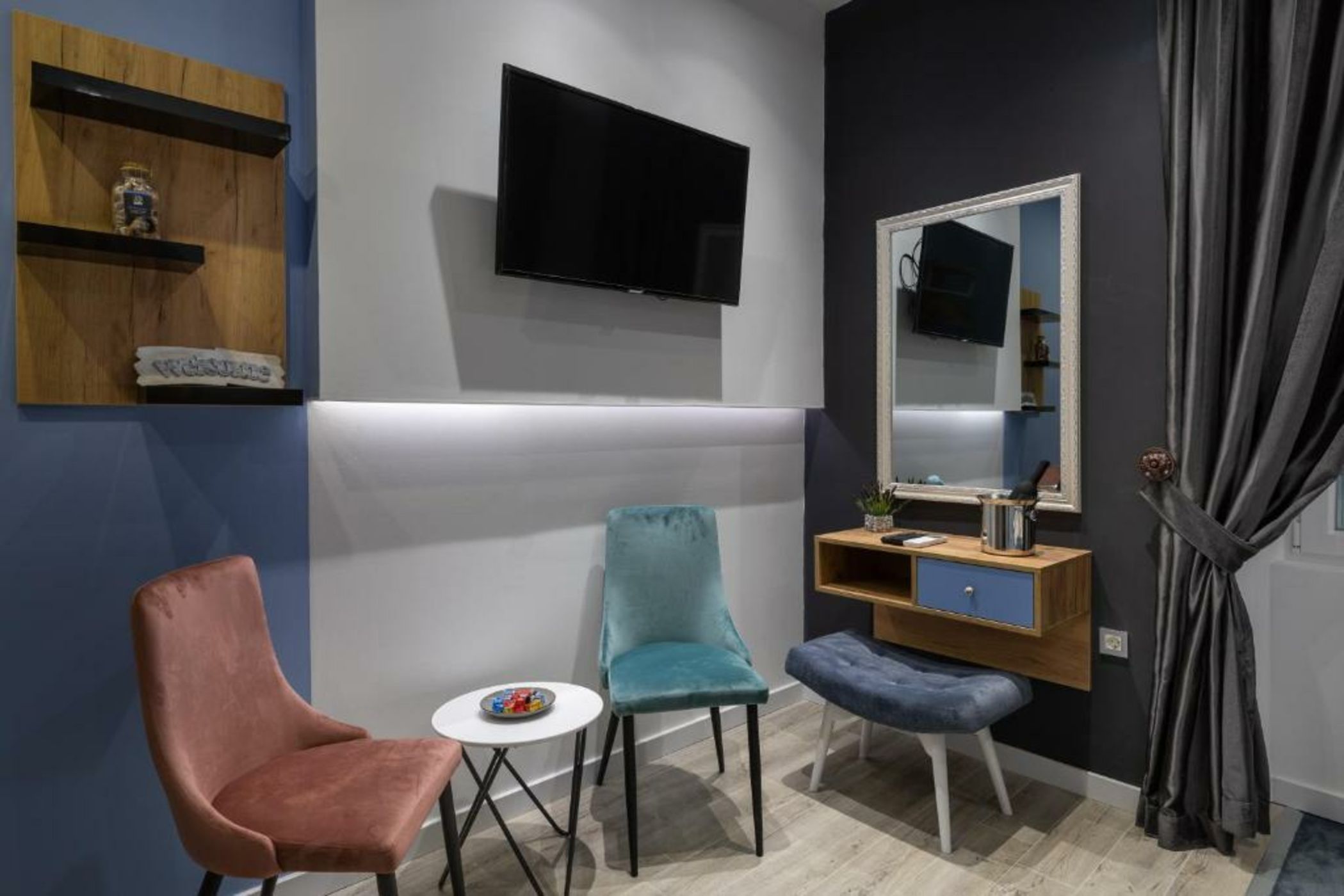 Apartments and Rooms Villa Naida