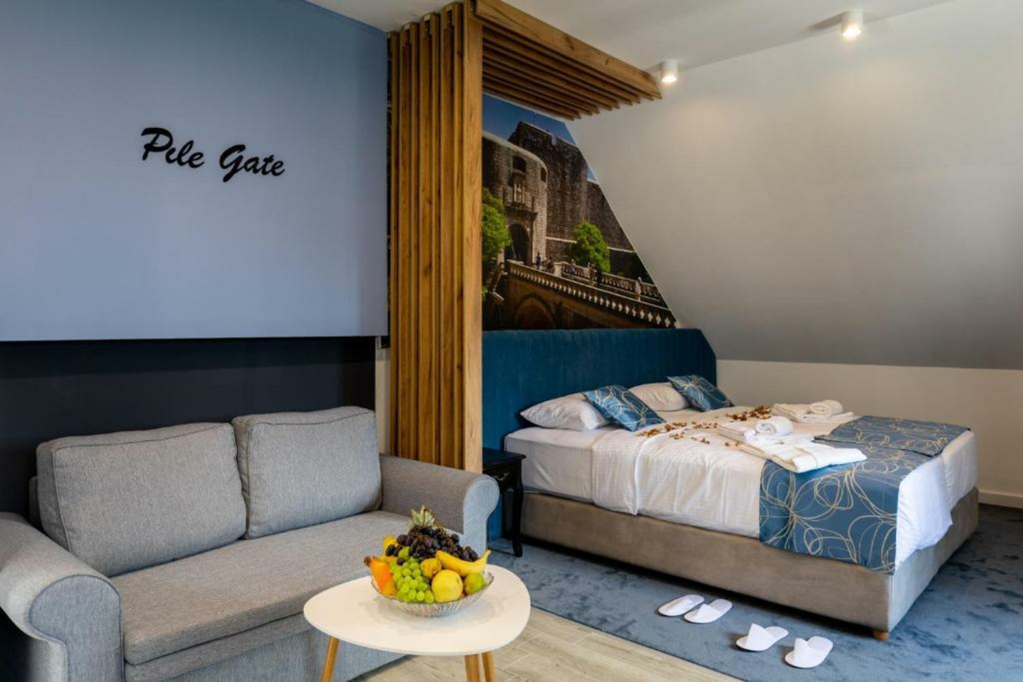 Apartments and Rooms Villa Naida