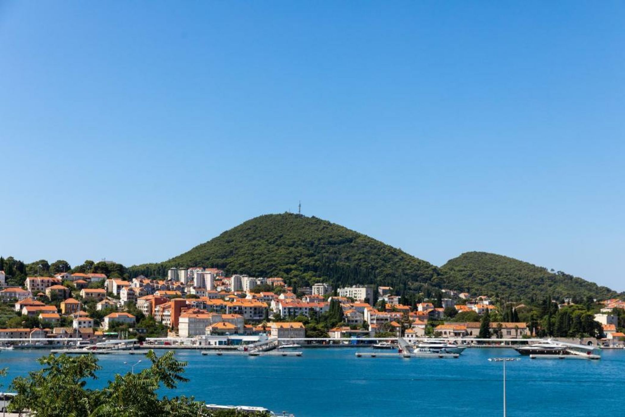 Apartments and Rooms Villa Naida