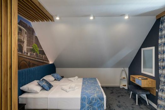 Apartments and Rooms Villa Naida