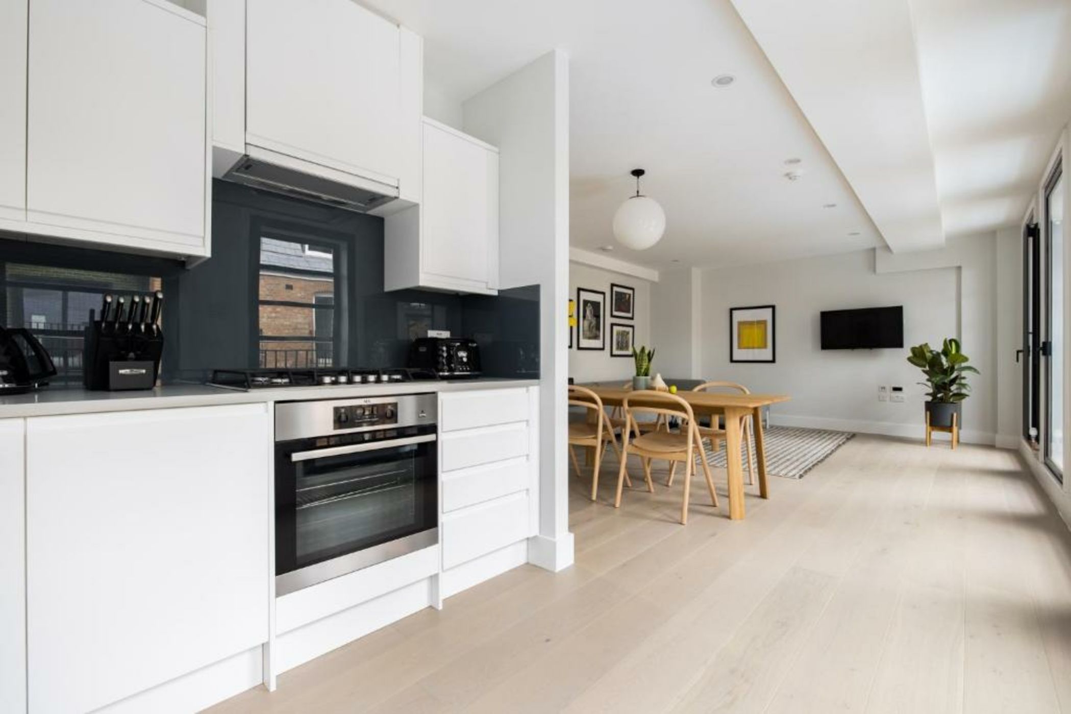 Hausd - Leicester Square