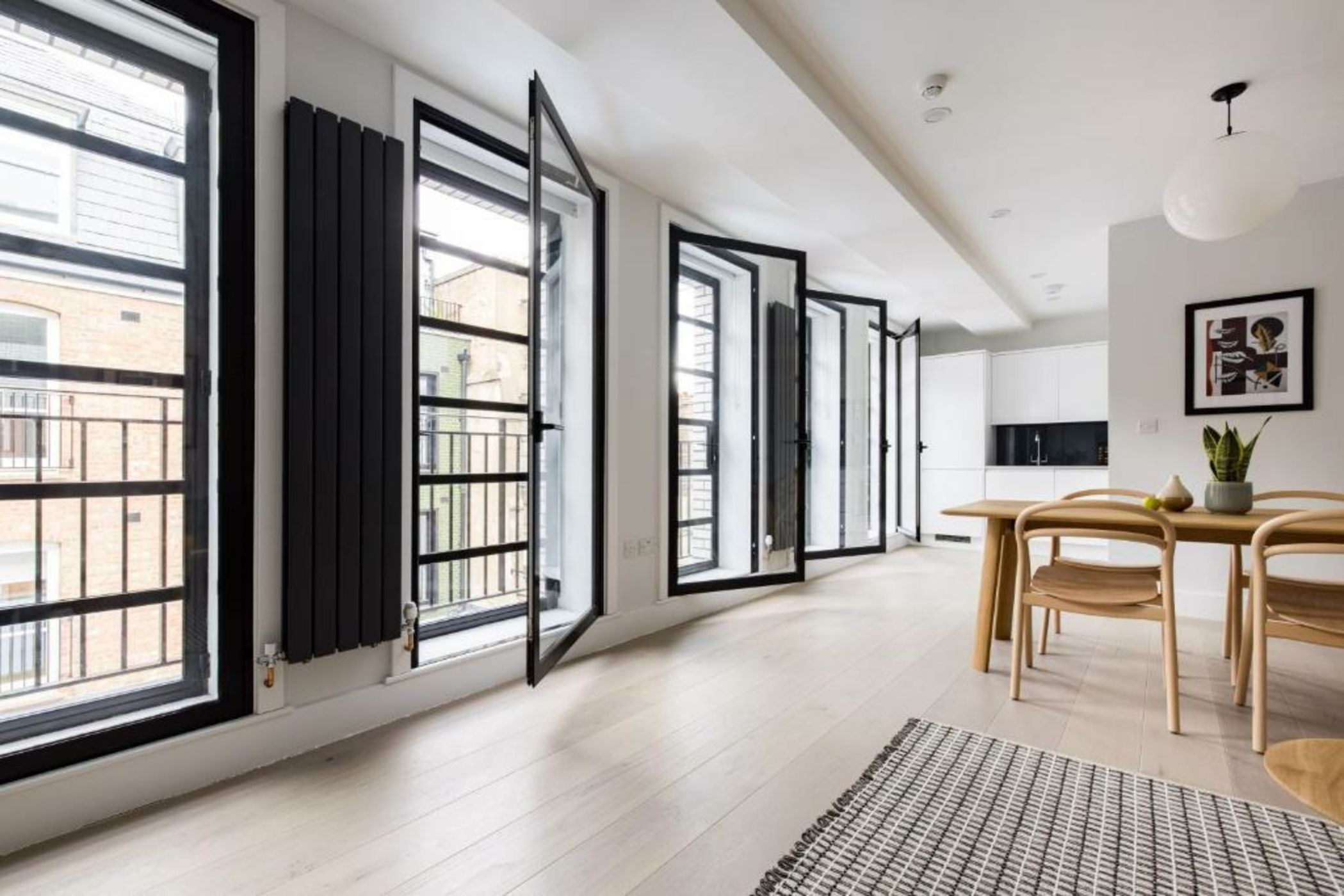 Hausd - Leicester Square