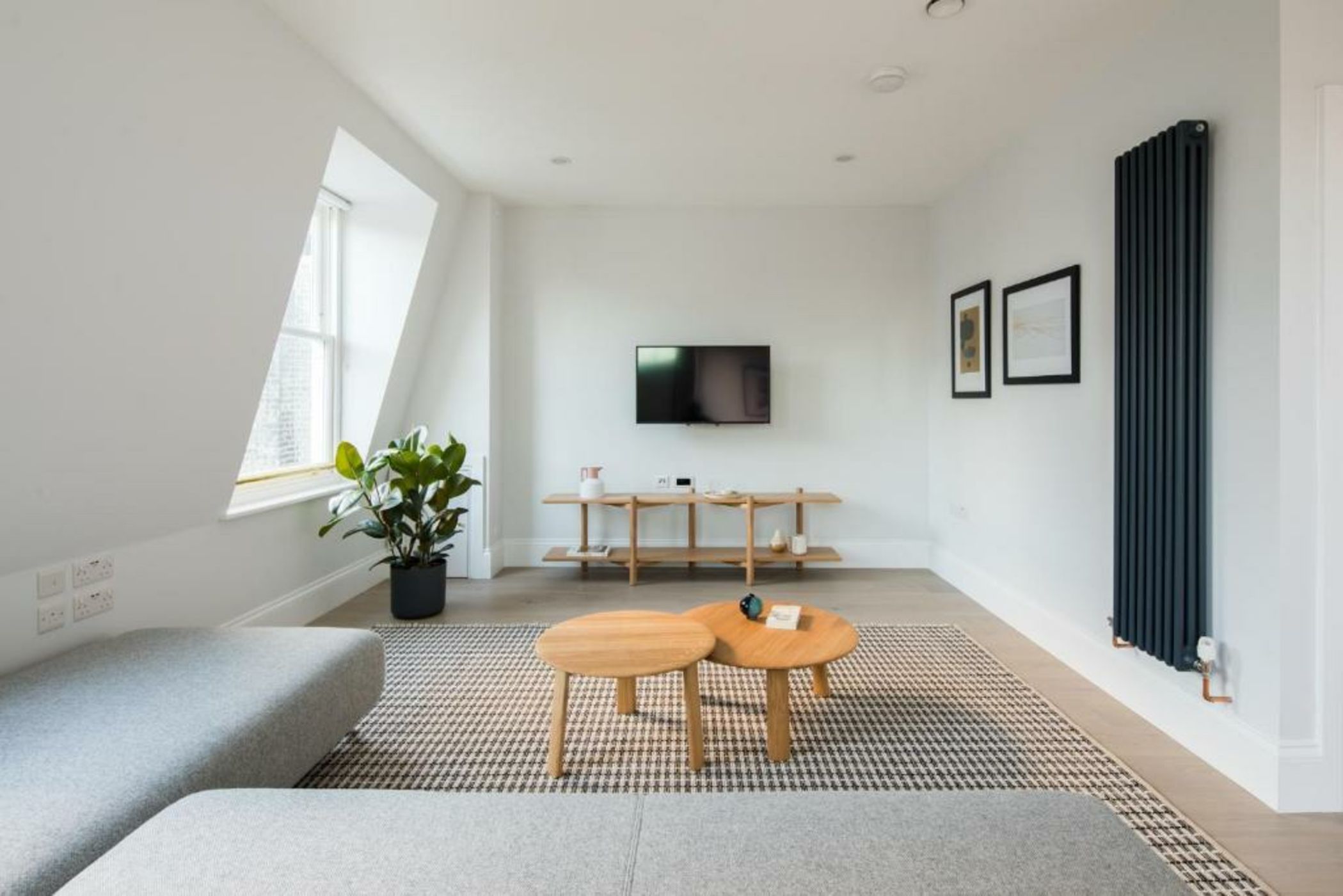 Hausd - Leicester Square