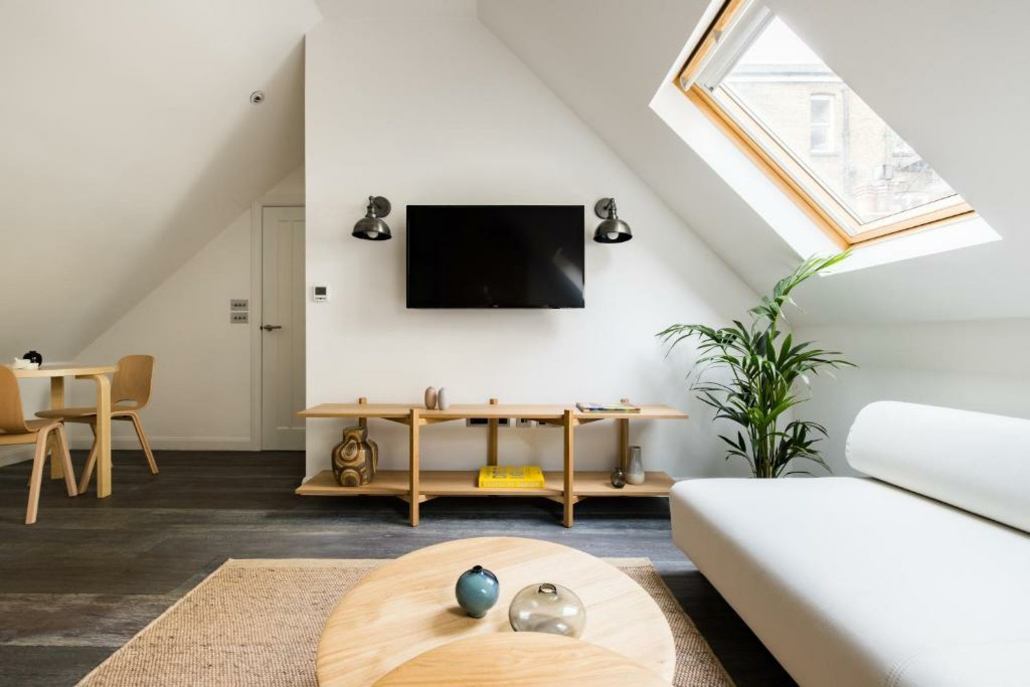 Hausd - Leicester Square