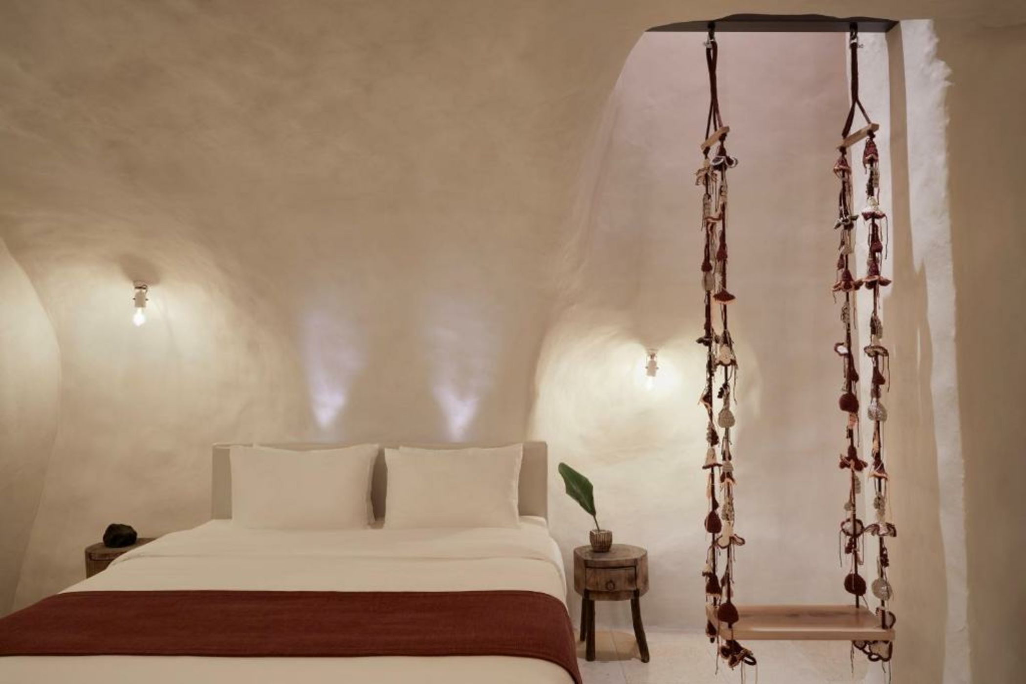 White Pearl Cavalieri