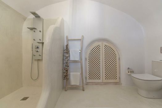 1906 White Cave Studio
