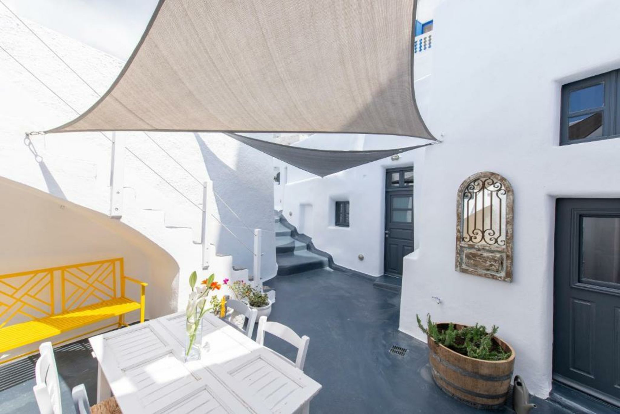 1906 White Cave Studio