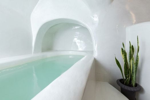 Doukas Caldera Suites