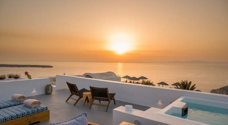 Cape Suite Oia