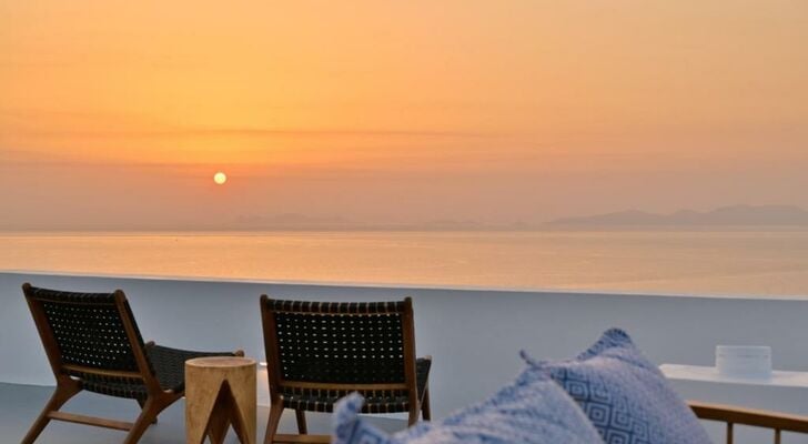 Cape Suite Oia