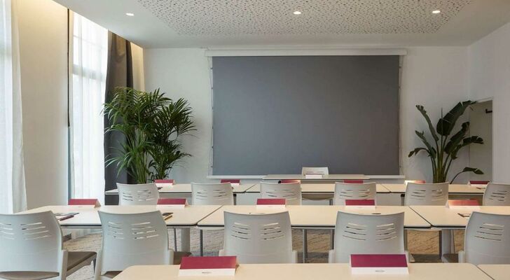 Mercure Avignon Gare TGV