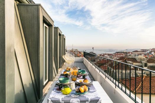 Almaria - Ex Libris Apartments | Chiado