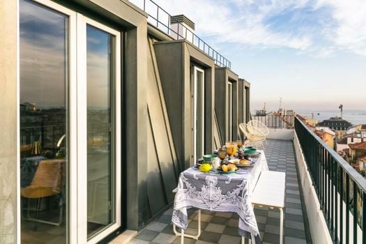 Almaria - Ex Libris Apartments | Chiado