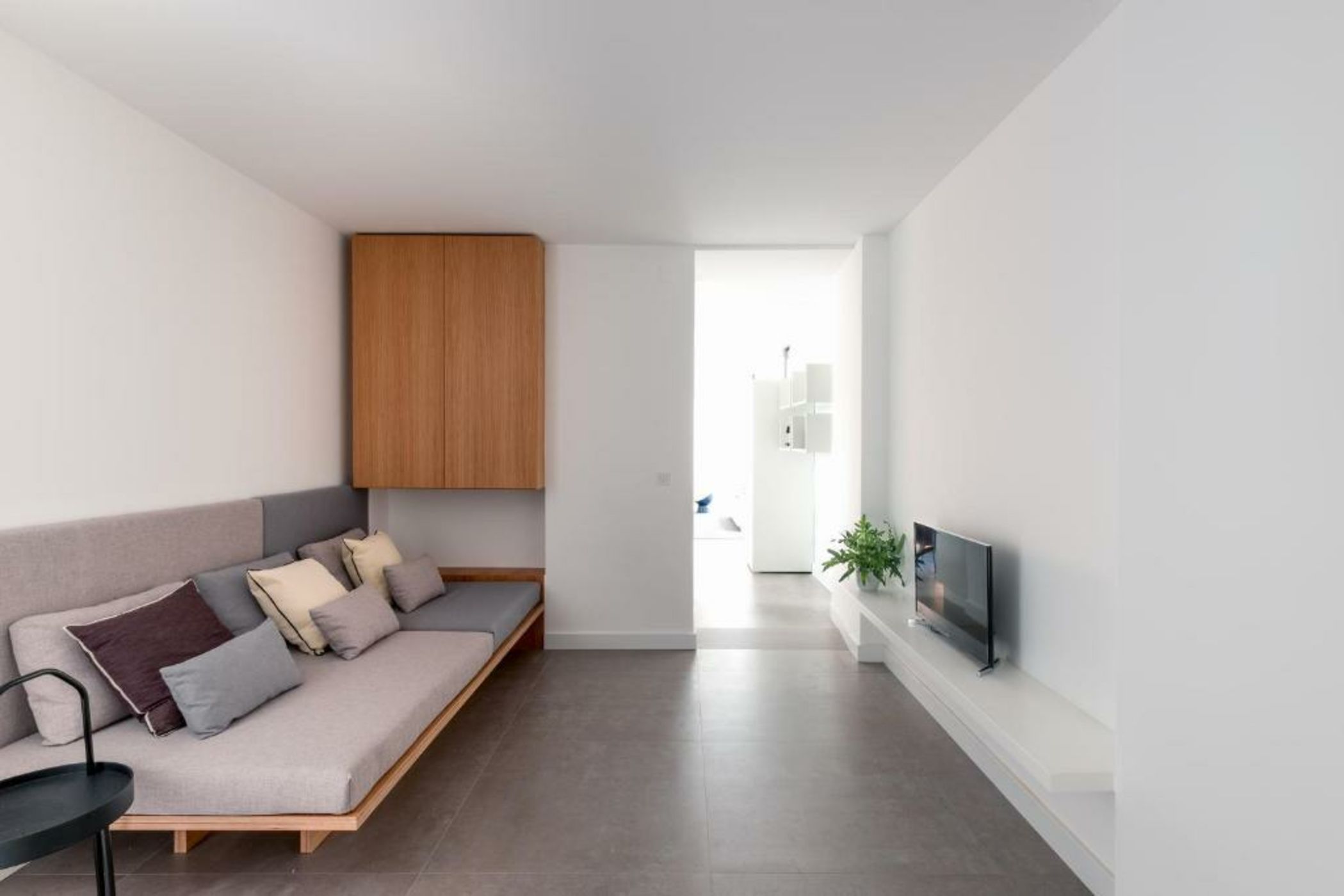 Lisbon Domus 74 by amcf