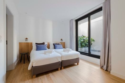 Lisbon Domus 74 by amcf