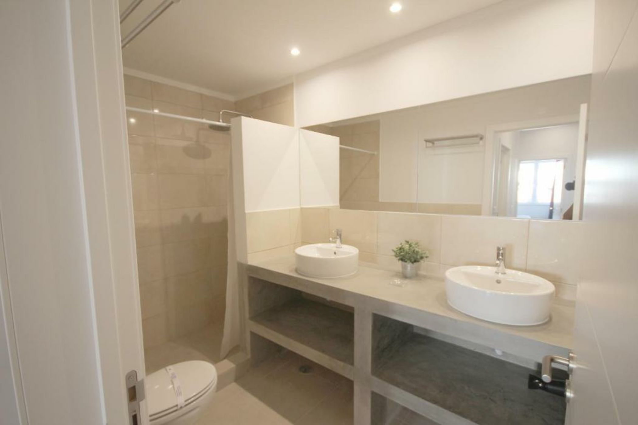 Lisbon Domus 74 by amcf