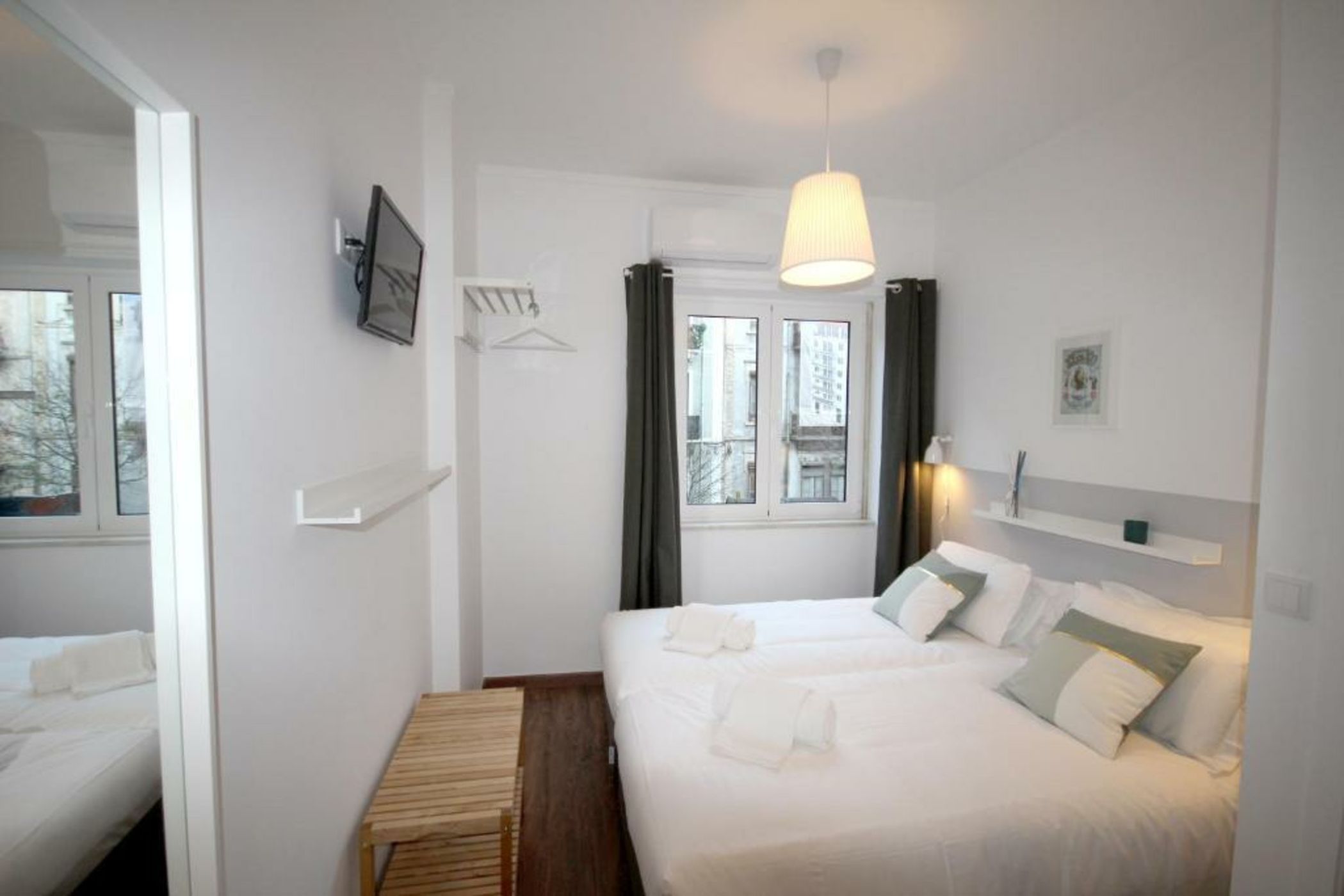 Lisbon Domus 74 by amcf