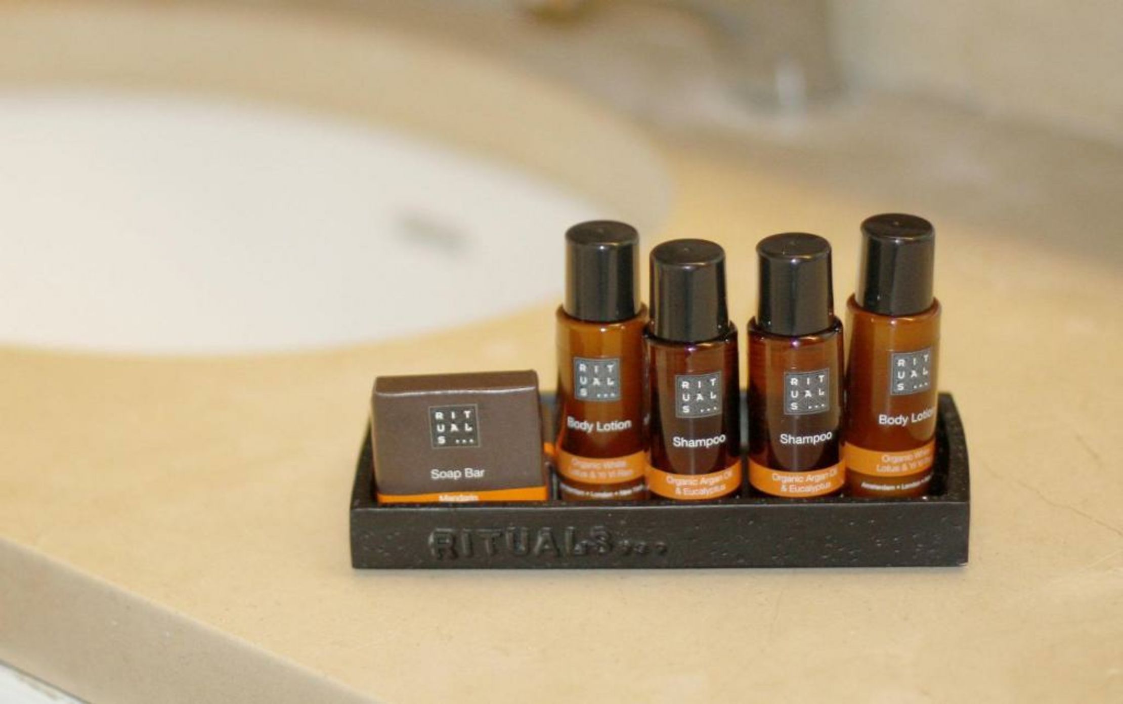 Lisbon Domus 74 by amcf