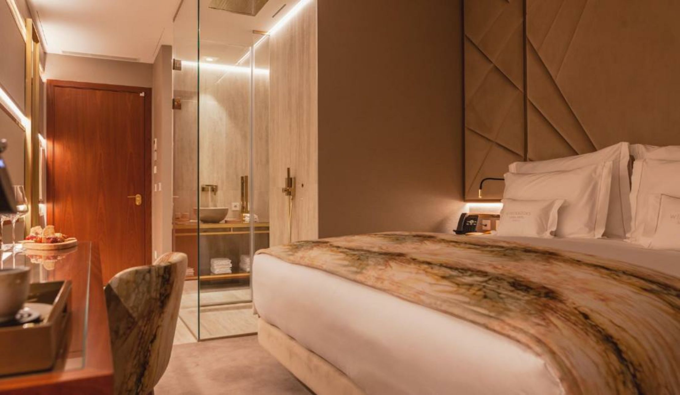 Wine & Books Lisboa Hotel