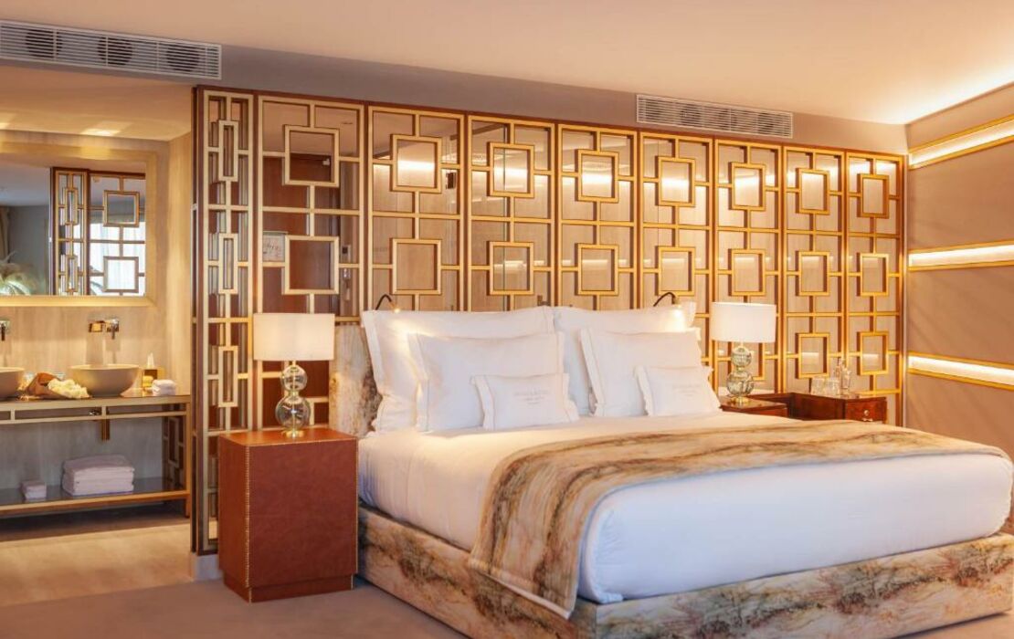 Wine & Books Lisboa Hotel, a Design Boutique Hotel Lisbon, Portugal