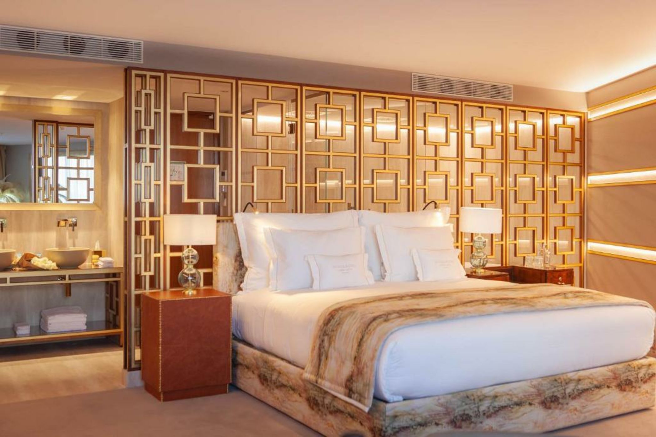 Wine & Books Lisboa Hotel