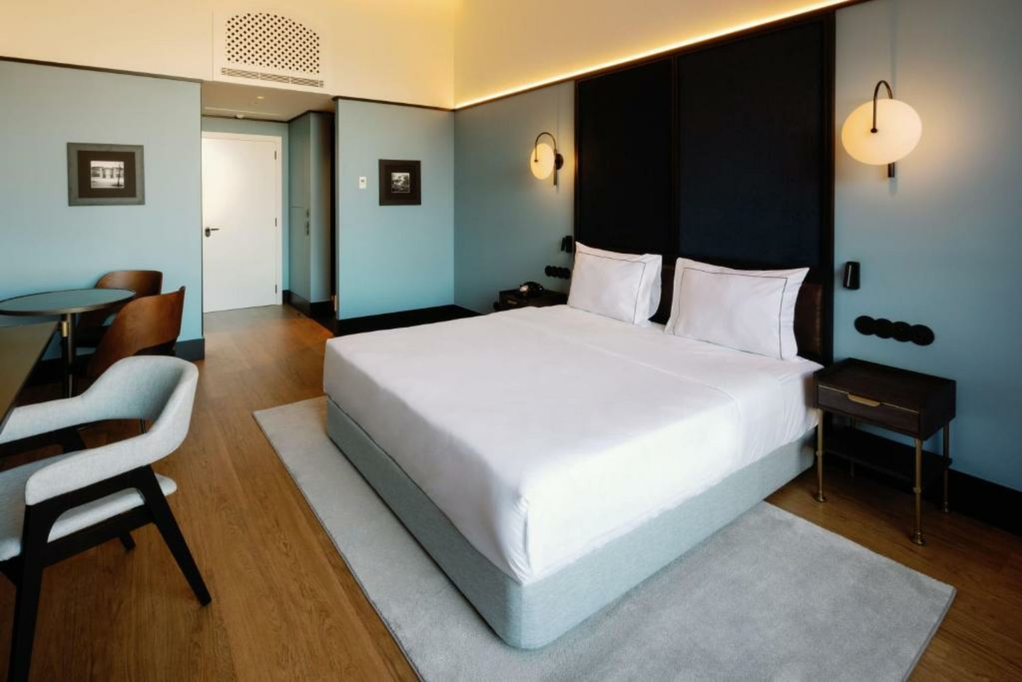 The Editory Riverside Santa Apolónia Hotel