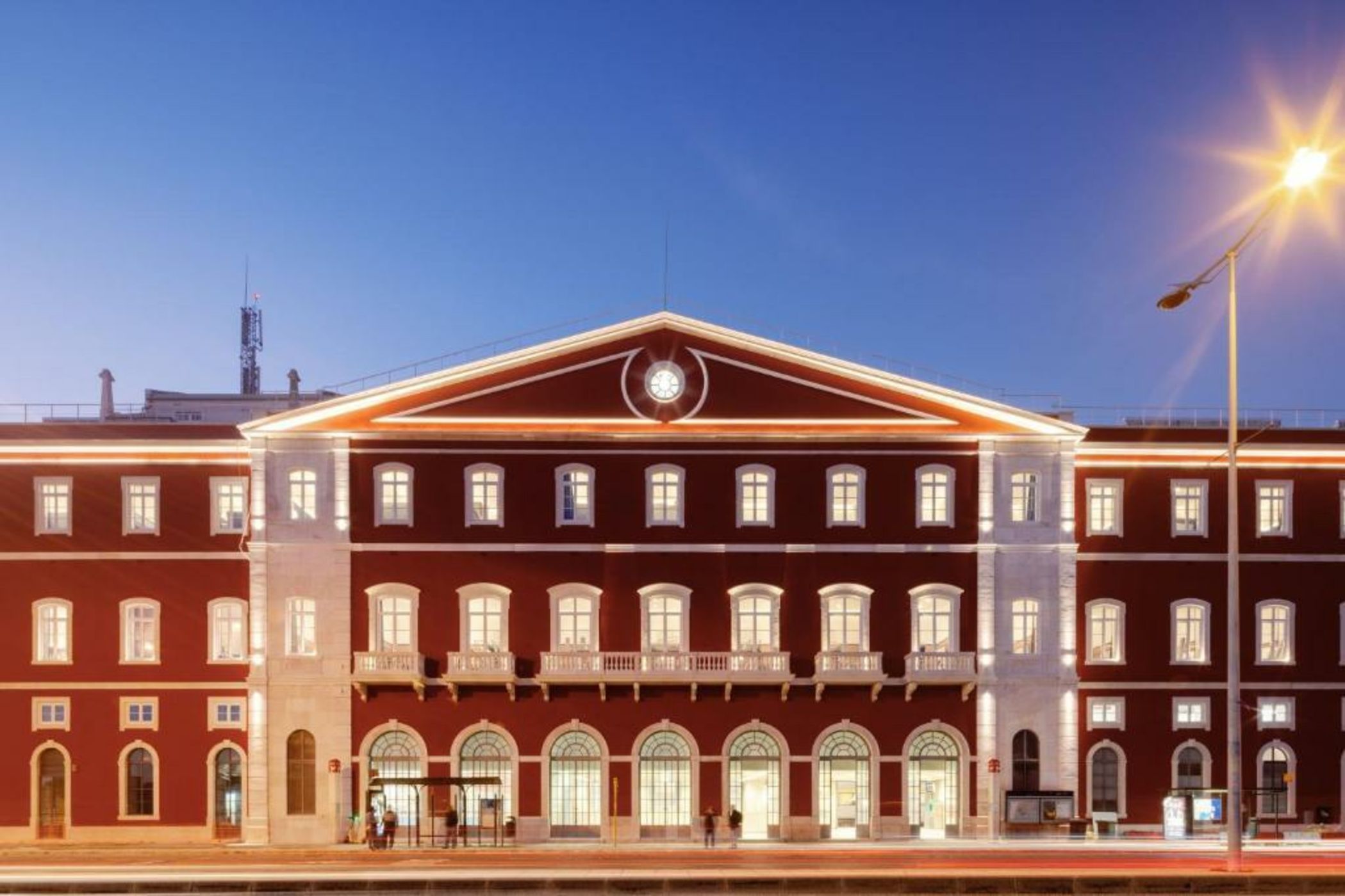 The Editory Riverside Santa Apolónia Hotel