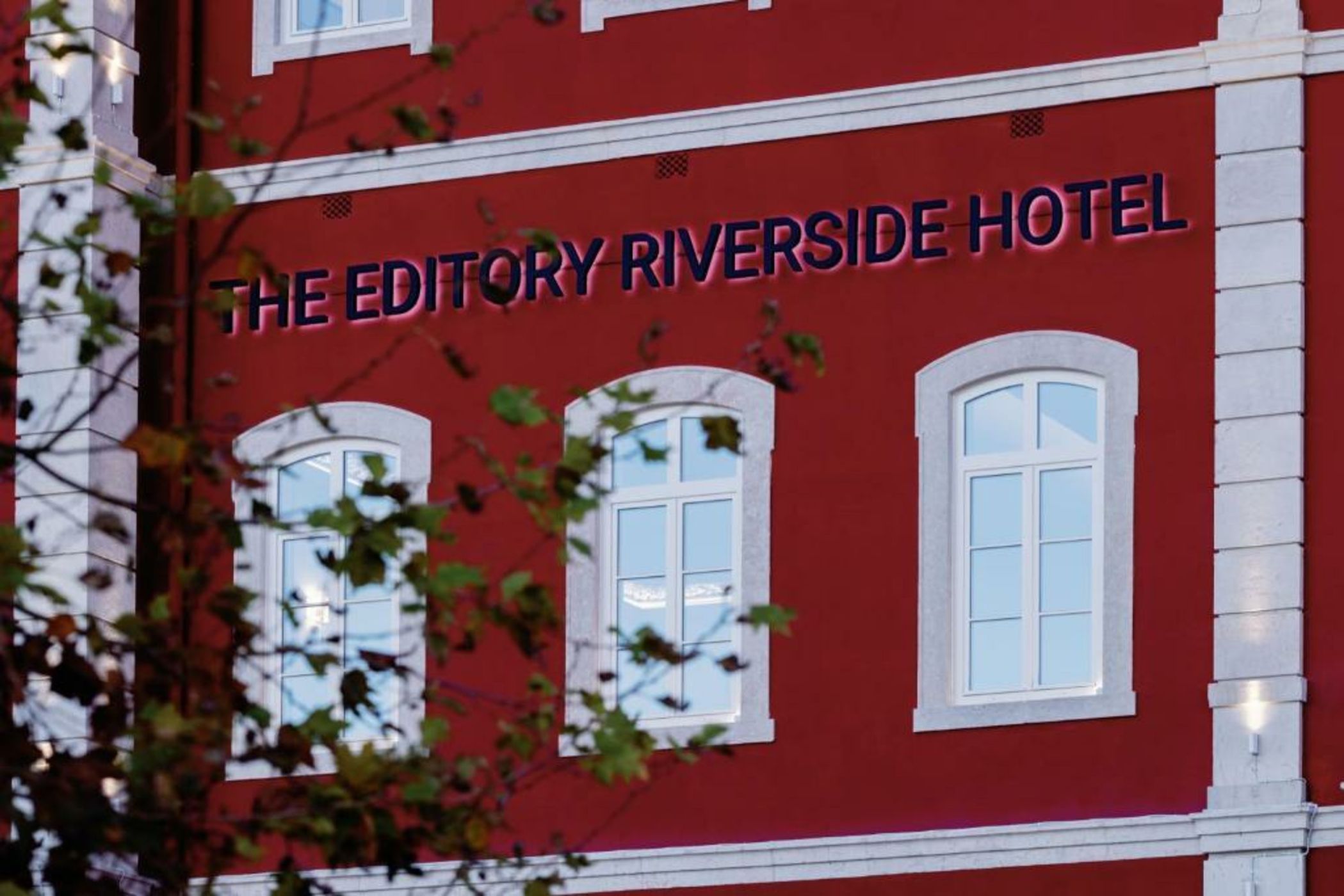 The Editory Riverside Santa Apolónia Hotel
