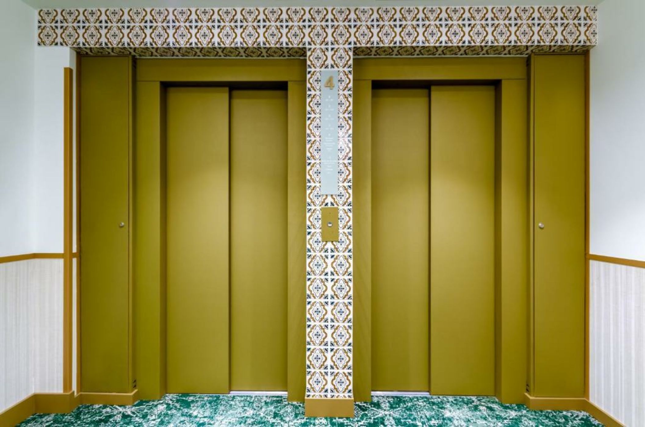 The Emerald House Lisbon - Curio Collection By Hilton
