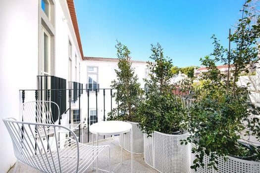 MouraSuites Hotel