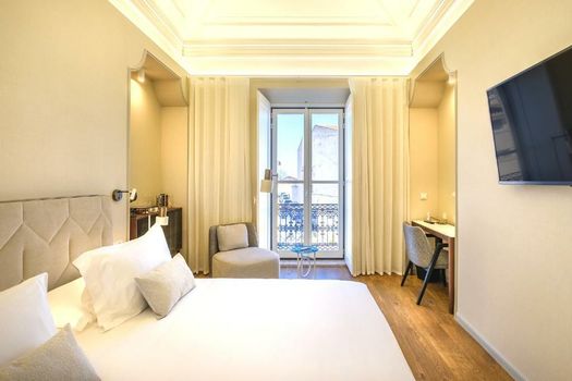 MouraSuites Hotel