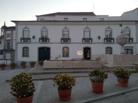 MouraSuites Hotel