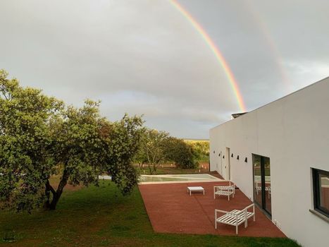 Montimerso Skyscape Country House