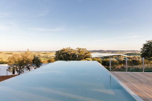 Montimerso Skyscape Country House