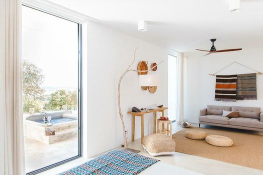 Montimerso Skyscape Country House