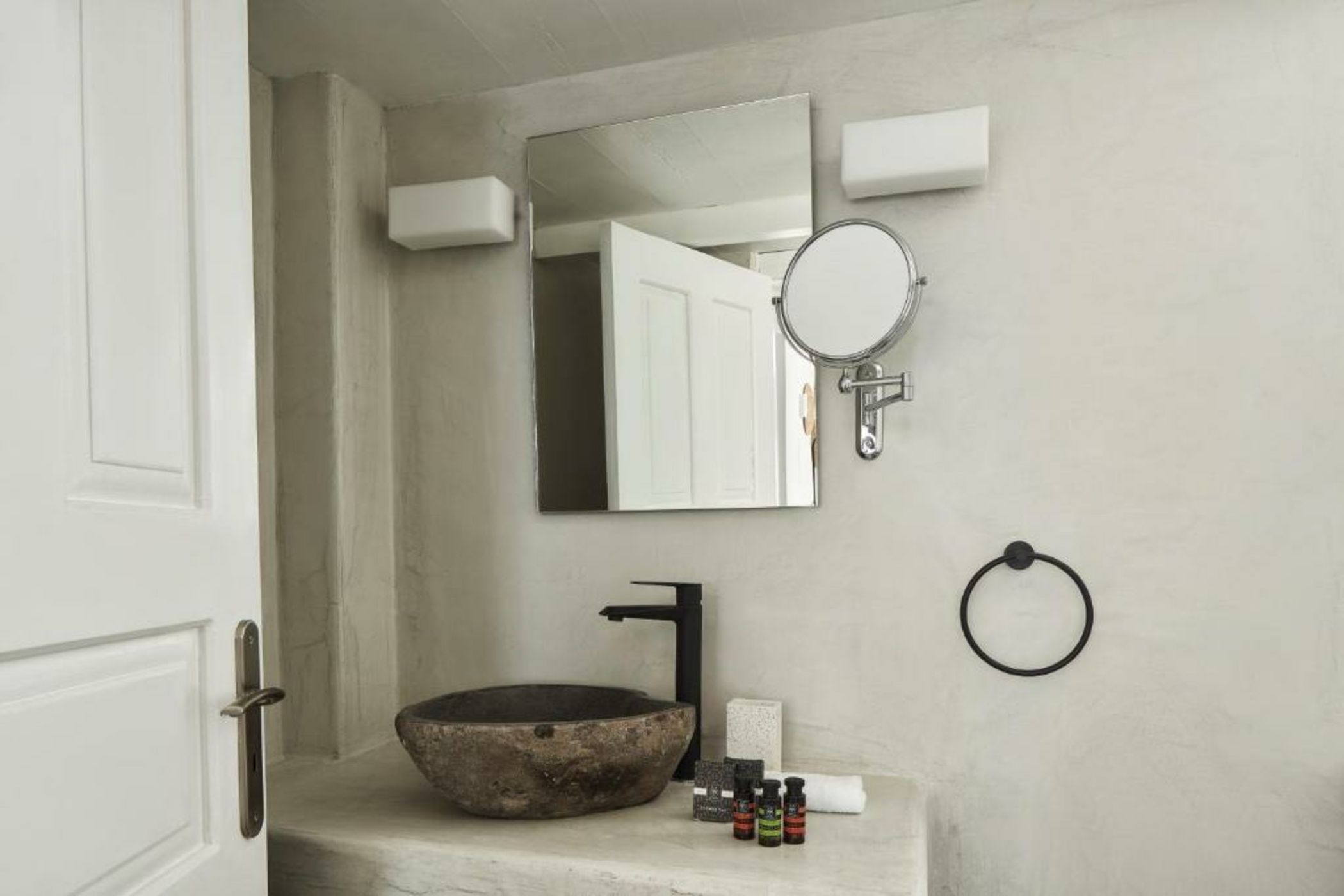 Mr and Mrs White Santorini