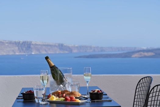 Mr and Mrs White Santorini