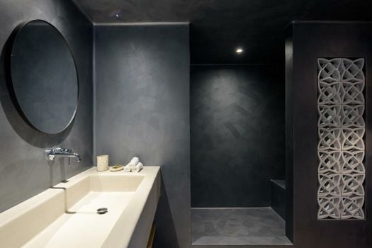 Este Luxury Suites