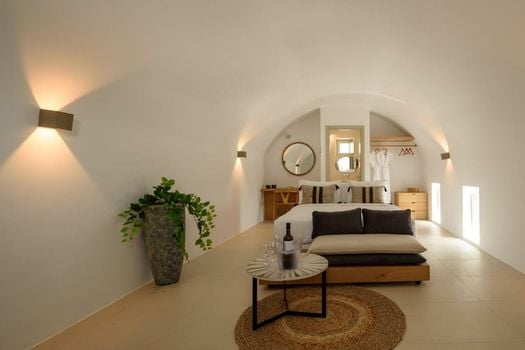 Este Luxury Suites