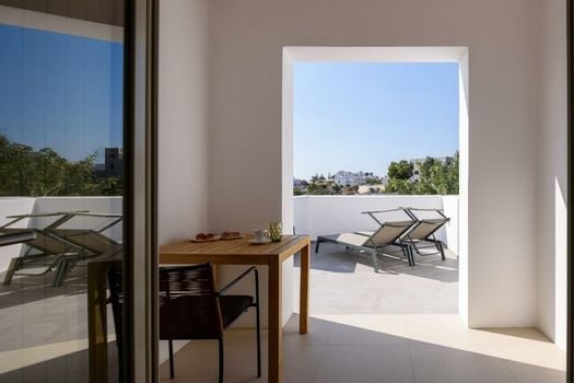 Este Luxury Suites