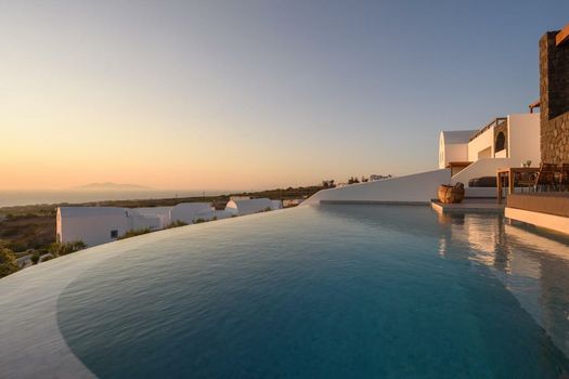 Este Luxury Suites