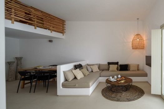 Este Luxury Suites