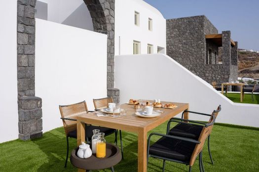 Este Luxury Suites